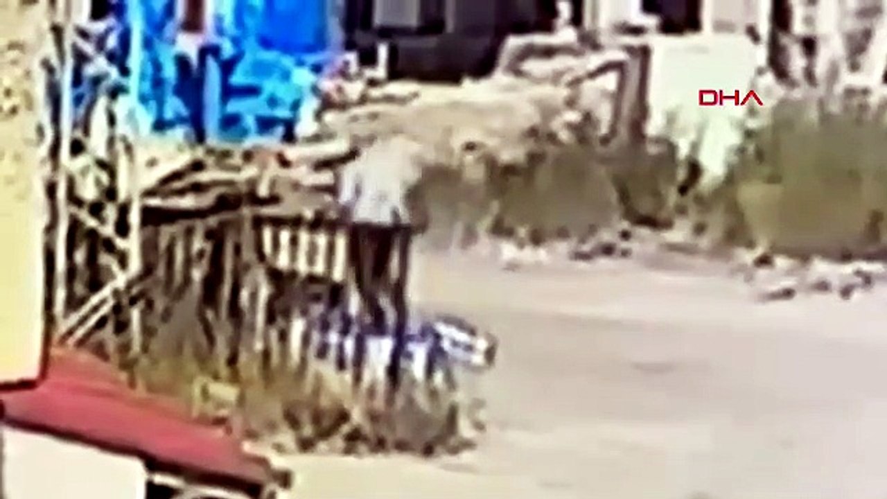 Dehşete düşüren olay: İnşaat işçisi, baltayla 3 kişiyi ağır yaraladı!