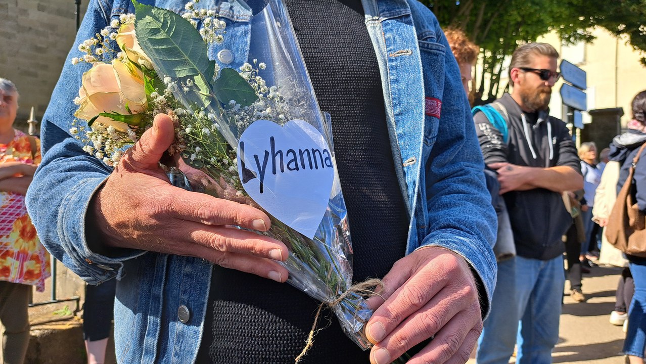 Affaire Lyhanna : entre 500 et 600 rassemblées devant le tribunal de Quimper