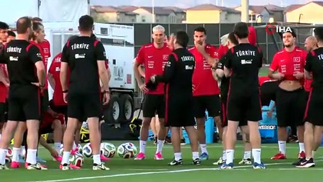 A Milli Futbol Takımı, Arizona’daki ilk antrenmanını taraftara açık yaptı | Ajansspor | IHA