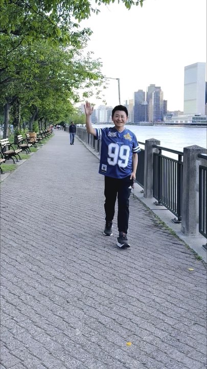 Nelson Wang takes a scenic walk at sunset on Roosevelt Island. June 8, 2026 (Episode 1)