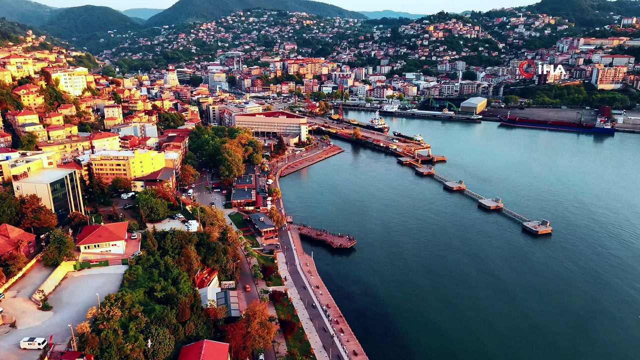 Zonguldak'ta belgesel tadında akşamüstü dronla görüntülendi