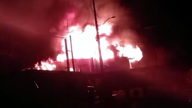 Incêndio atinge empresa agrícola em São José dos Pinhais