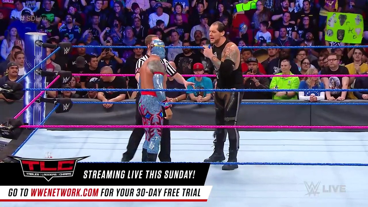 Sin Cara vs. Baron Corbin | SmackDown LIVE, October 17, 2017