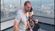 Man with fear of heights skywalks Bangkok's tallest Skyscraper: Mahanakhon Skywalk