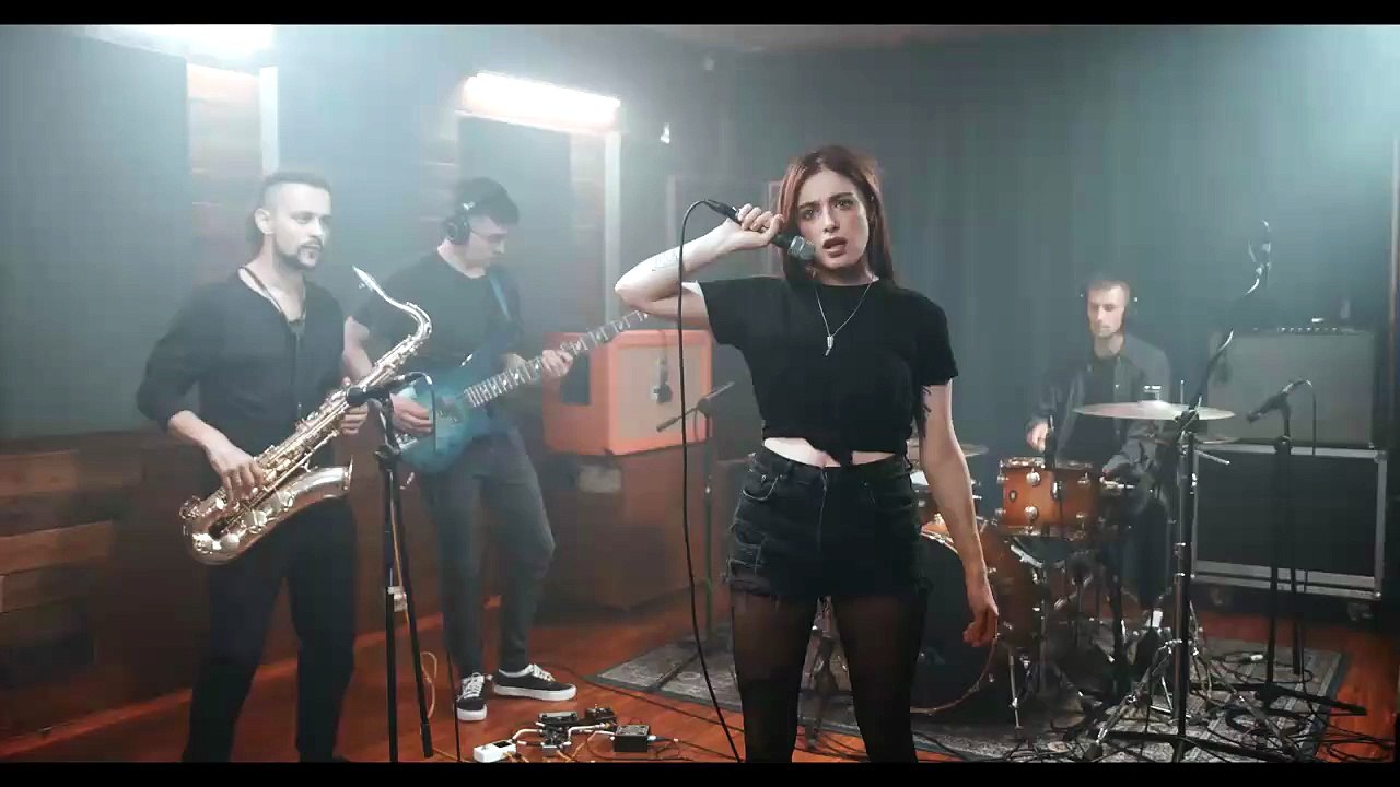 Le monde s’éveille. Pop Musique. VERSION 2)