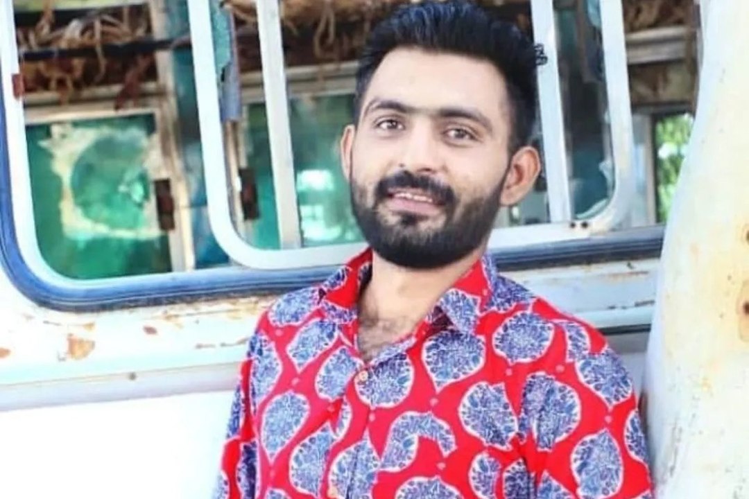 खेजड़ी के पेड़ पर लटका मिला युवक का शव, मरने से पहले बनाया था वीडियो