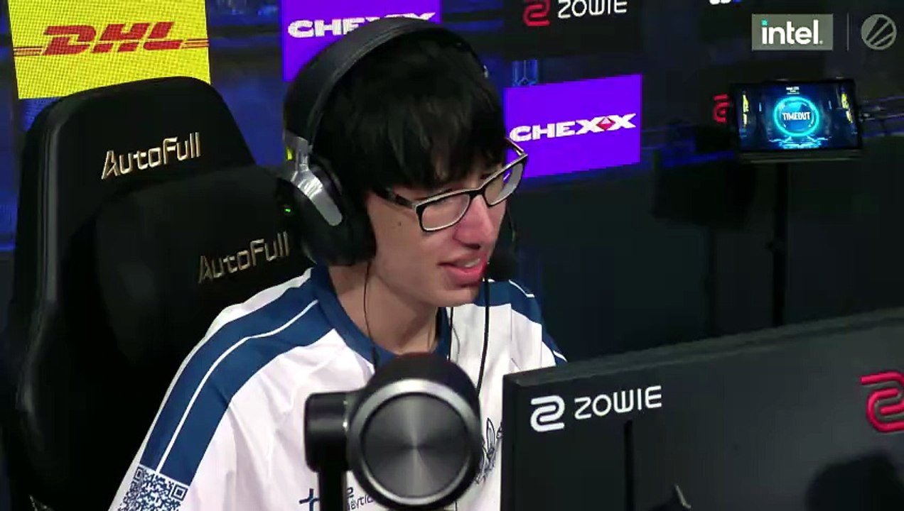 Counter-Strike #411: "AZUWU ace"