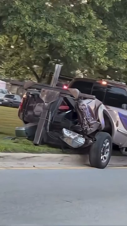 After math of tow truck war 🤦🏾‍♂️ #repo #automobile #towtruck #towing #tow #goat