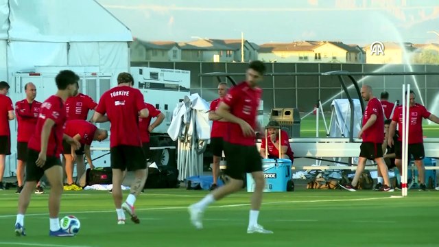 A Milli Futbol Takımı, Avustralya maçının hazırlıklarını sürdürdü | Ajansspor | AA