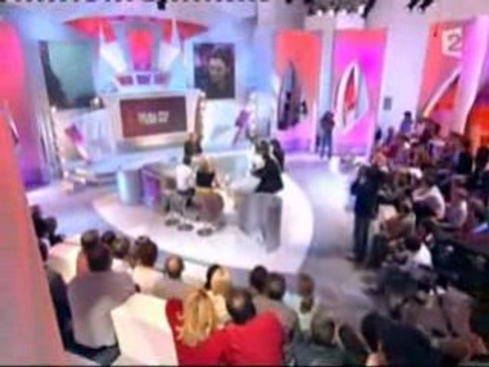 Michael Gregorio imite Vincent Delerm devant Benjamin Biolay