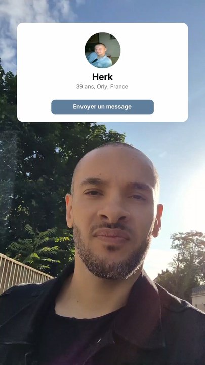En France🇫🇷 ce célibataire❤️ de Orly recherche une belle histoire