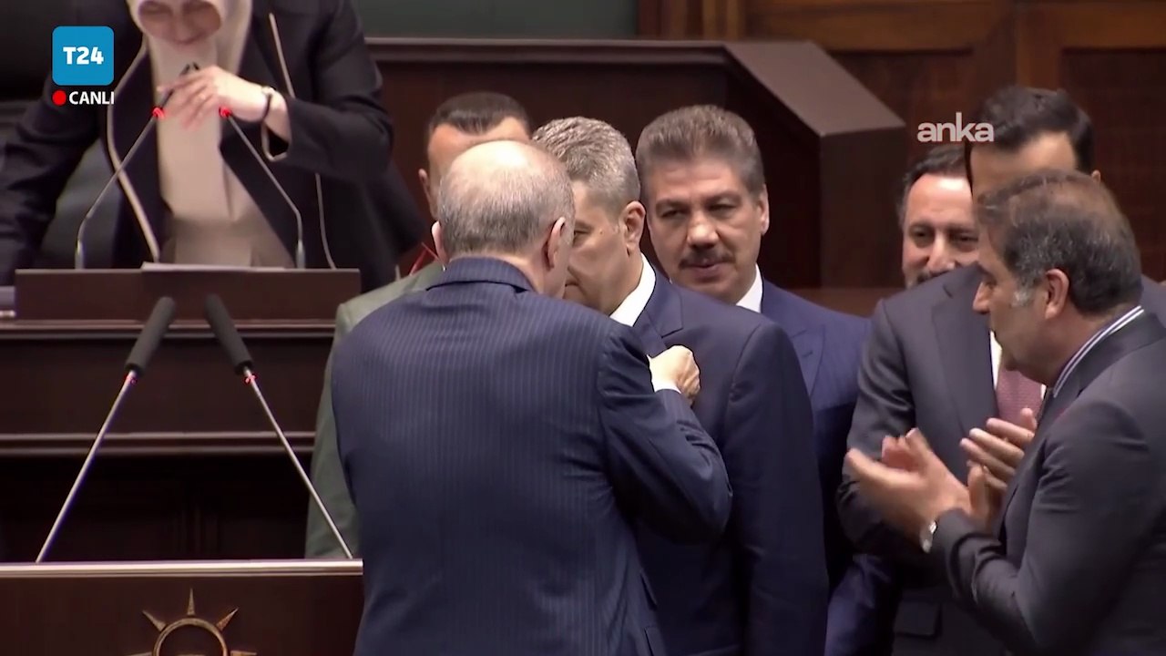 Rozetini Erdoğan taktı: İyi Parti'nin kurucu il başkanlarından Ersin Beyaz AKP'ye katıldı