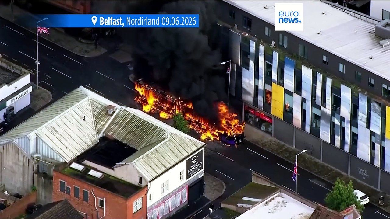 Nach Messerangriff in Belfast: Demonstration gegen Migration eskaliert