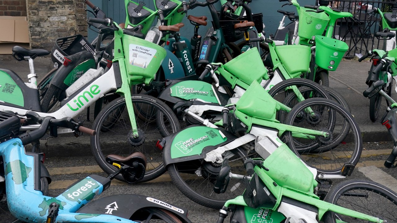 TfL set for new powers over dockless e-bike parking