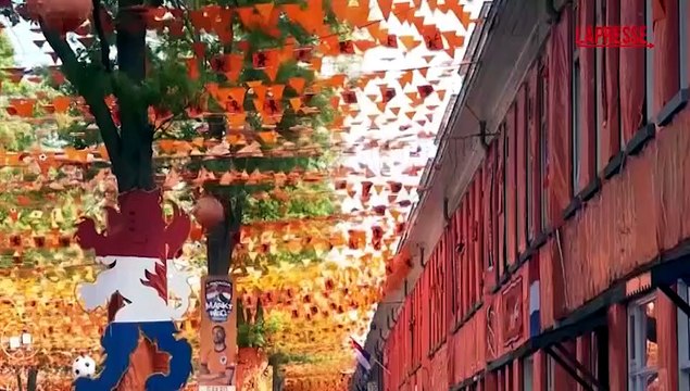 Mondiali 2026, l'Olanda si prepara: le strade dell'Aia vestite di arancione