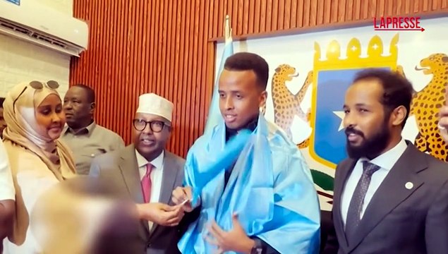 Mondiali 2026, arbitro somalo respinto dagli Usa torna a Mogadiscio: Vi prometto che parteciper? al prossimo