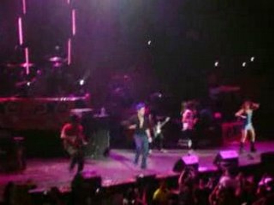 Besame Sin Miedo (RBD EN EL CONCIERTO EXA MonterreyO8)