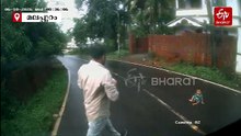 നടുറോഡിൽ പിഞ്ചുകുഞ്ഞ്; ഡ്രൈവറിൻ്റെ സമയോചിതമായ ഇടപെടലിൽ ഒഴിവായത് വലിയ അപകടം