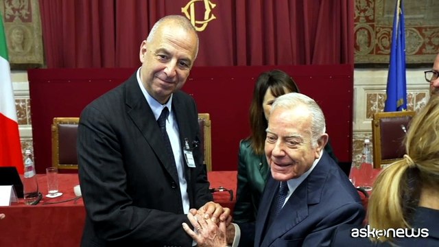 Mons. Viganò: si inseguono piattaforme, comunicazione in difficoltà
