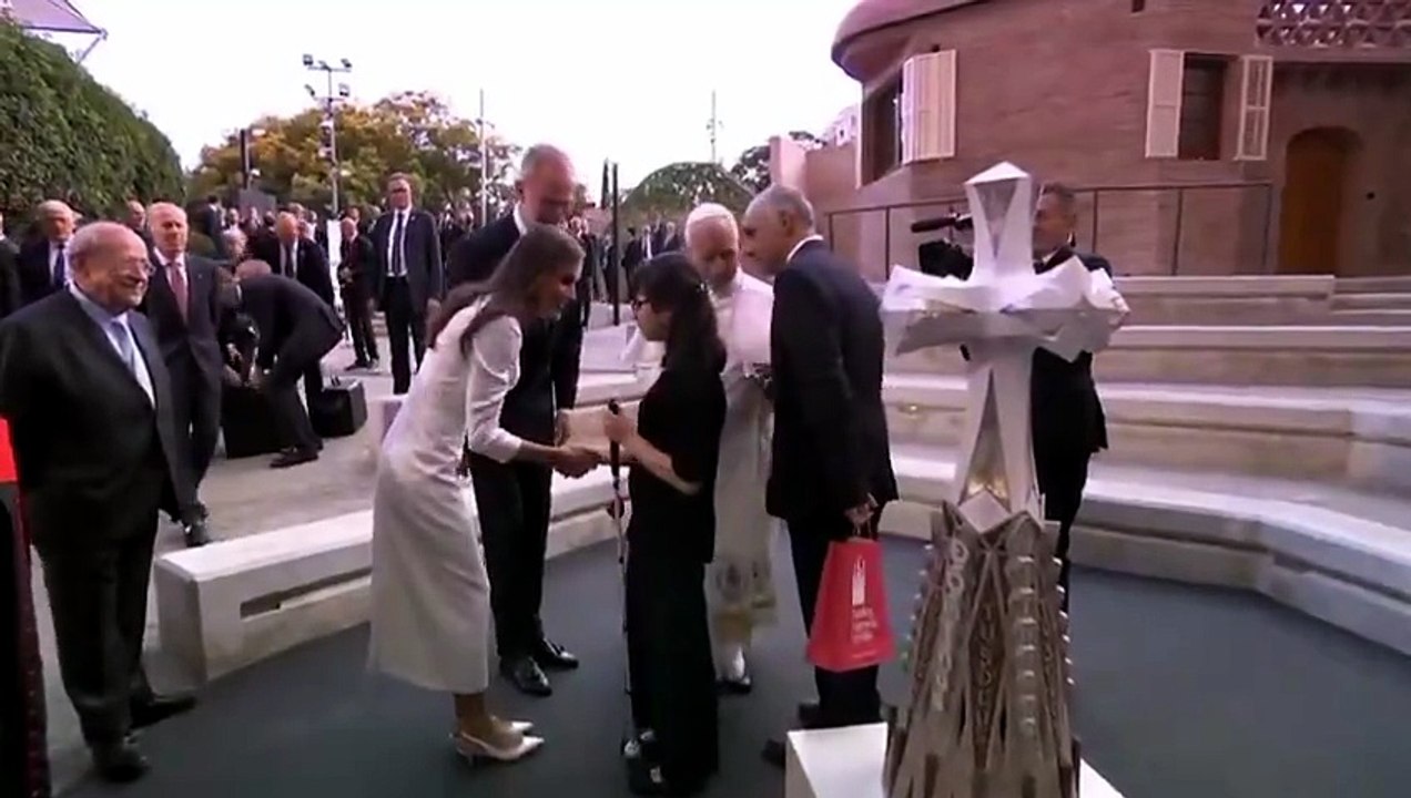 La espontaneidad de la reina Letizia en la Sagrada Familia