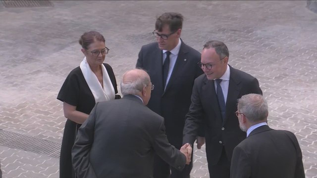El viral momento que dejó a Pedro Sánchez con esta cara en su llegada a la Sagrada Familia