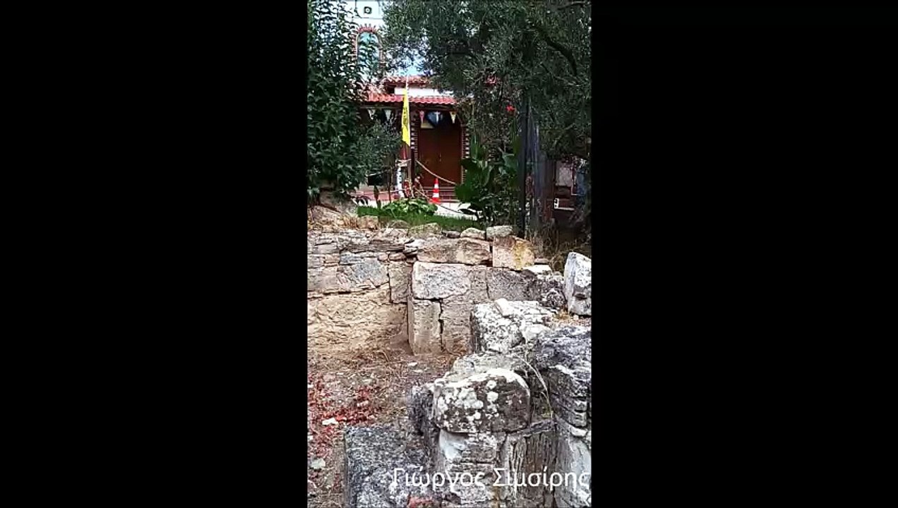 παλιός Ναός στον Ελαιώνα Μάκρης