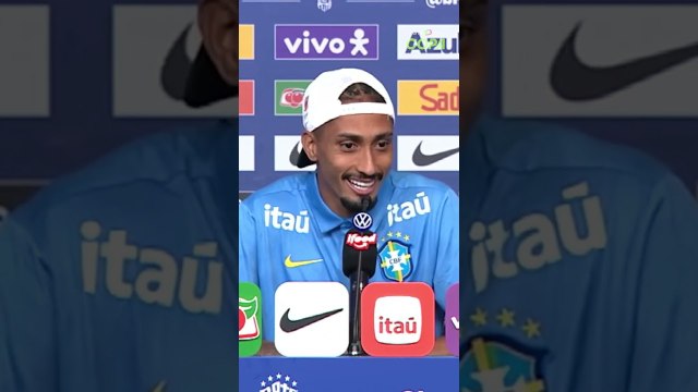 Raphinha 'agradece' torcida de jornalista, diz que não assiste TV nem acompanha notícias #shorts