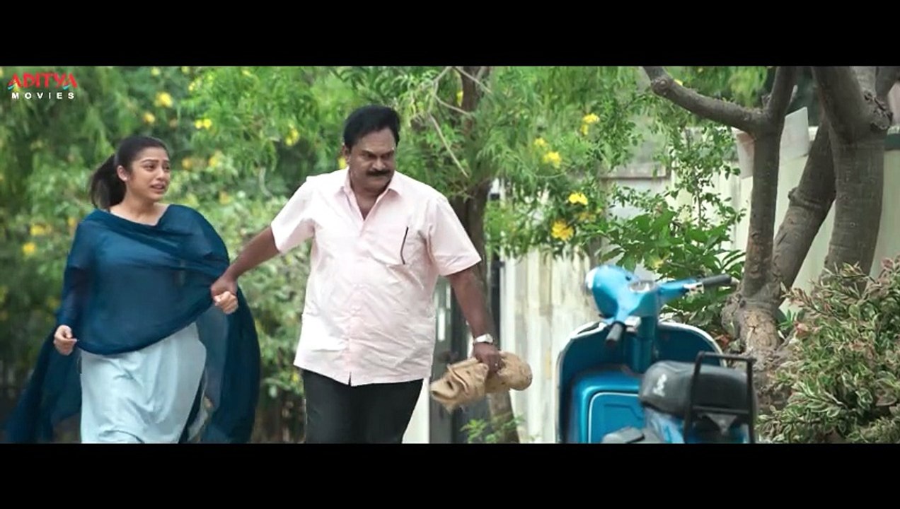 Middle Class Melodies Movie Scenes | South Movie | Anand Deverakonda | Varsha Bollamma