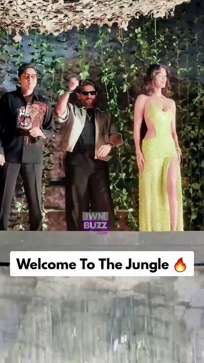 Dhamakedar entry by the star cast at the Welcome To The Jungle trailer launch