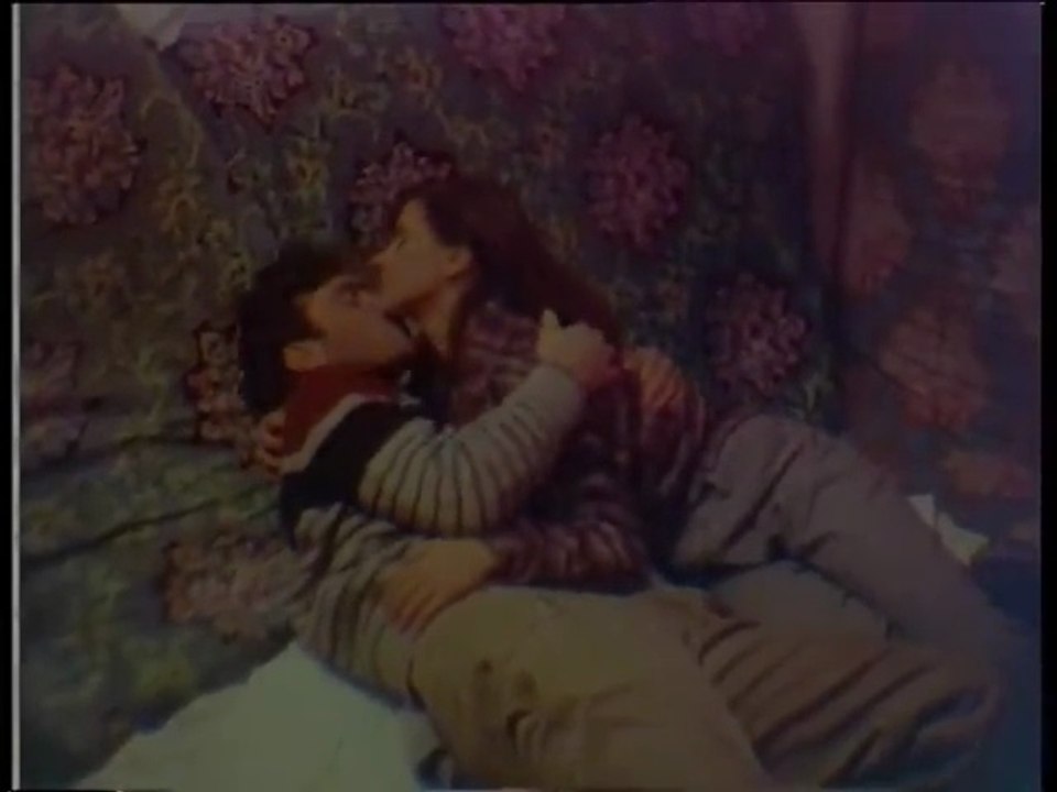 1988 Biri Beni Gözlüyor SELİN DİLMEN TARIK TARCAN Türk Filmi