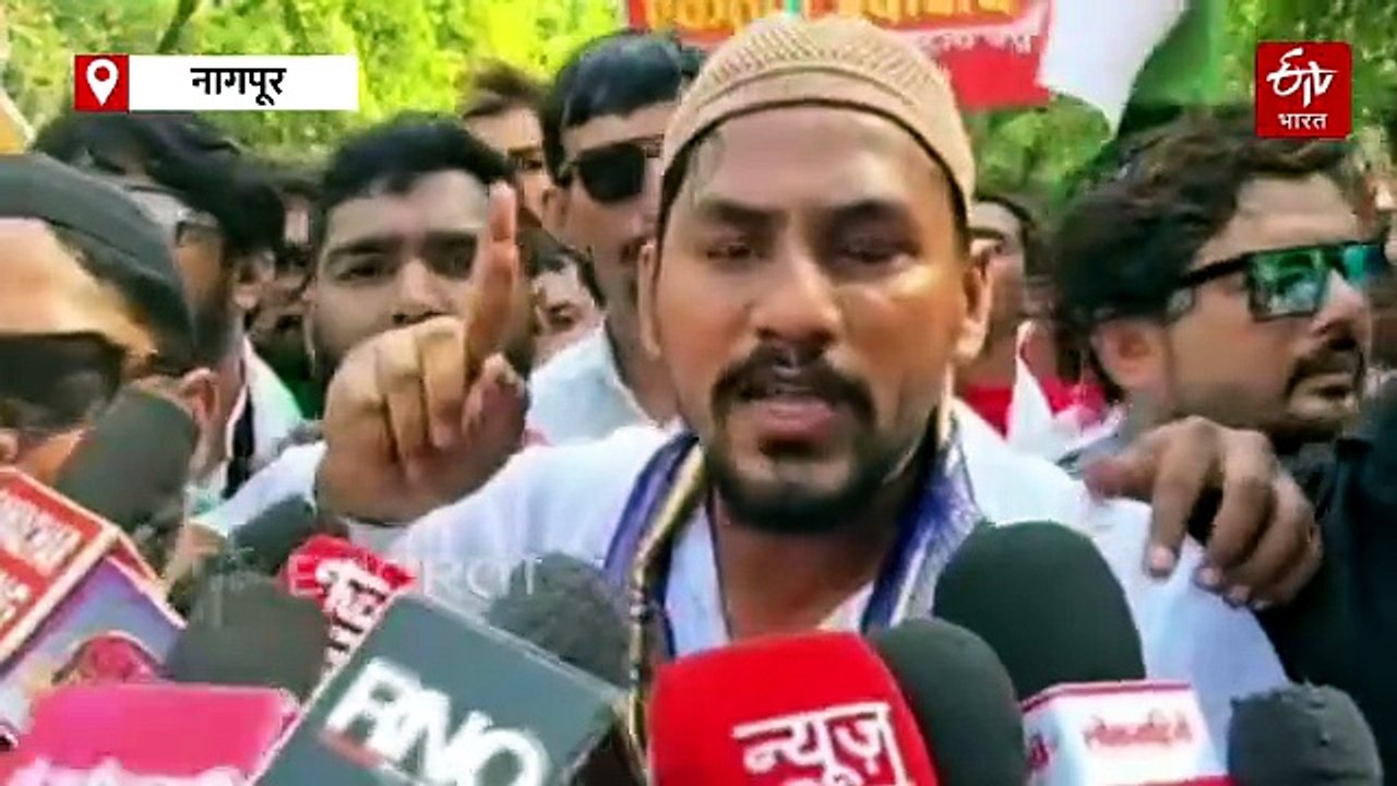नागपुरात मुस्लिम समाजाचं लक्षवेधी आंदोलन; गायीला राष्ट्रीय पशूचा दर्जा देण्याची मागणी
