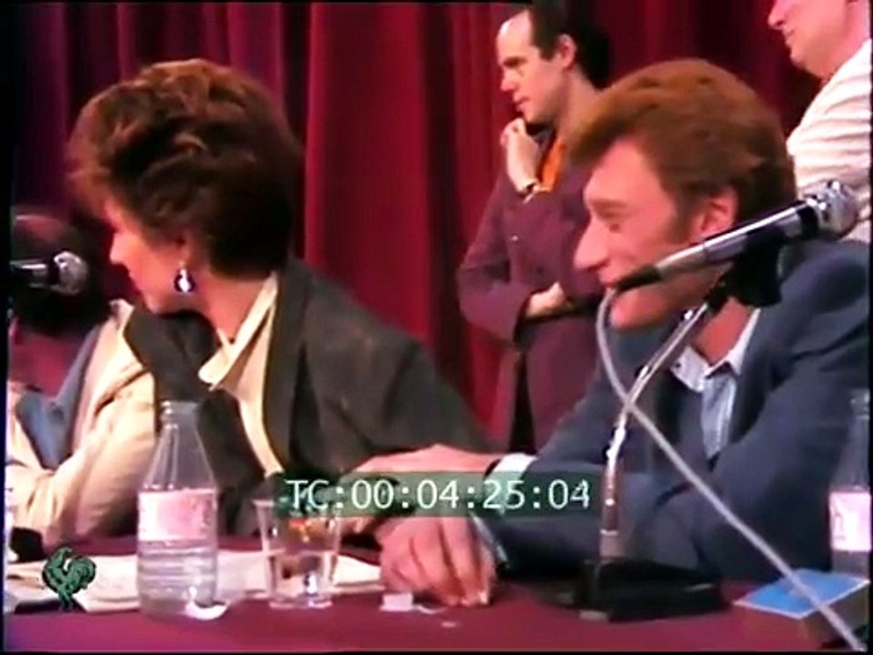 1985 - Johnny Hallyday - Conférence de Presse du Film “Détective” (Rushs Pathé, 10 Mai)