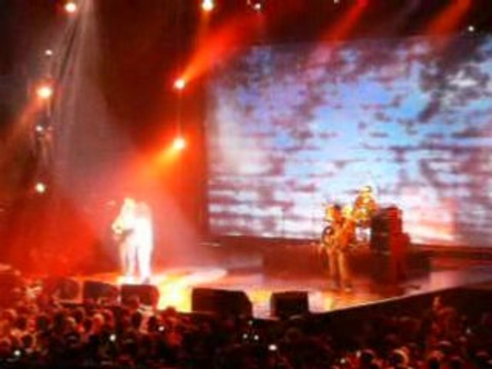 Louisy Joseph au NRJ Music Tour de Genève. 02