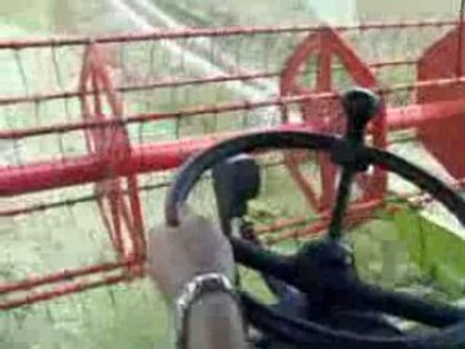 Our Claas Medion 340 is harvesting the rapes Part 2