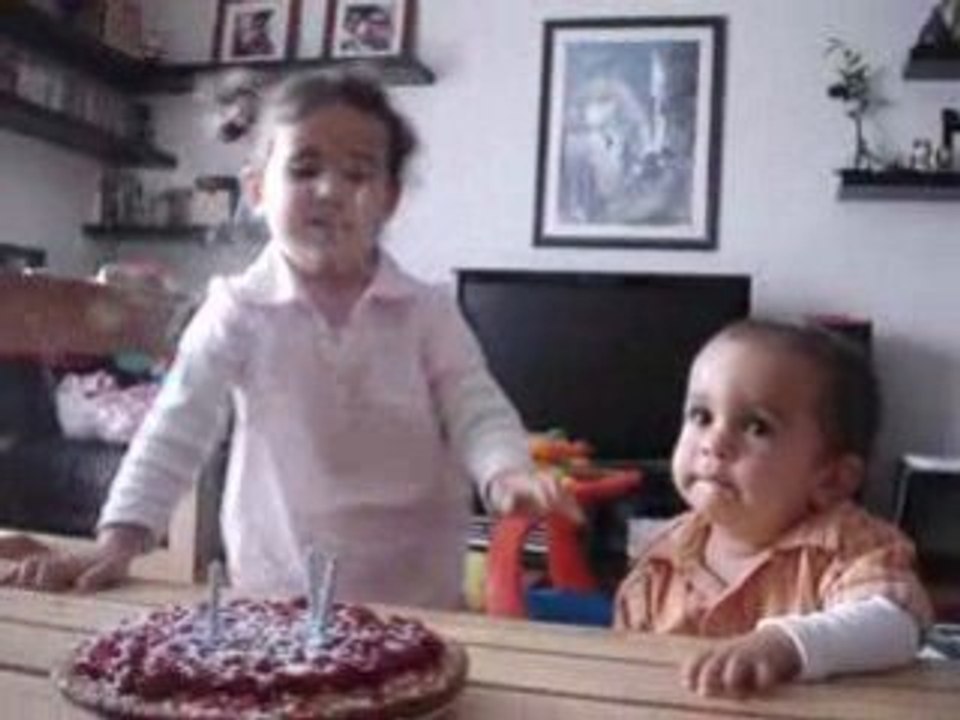 Soufflage de bougies, 3ans, 2ème partie