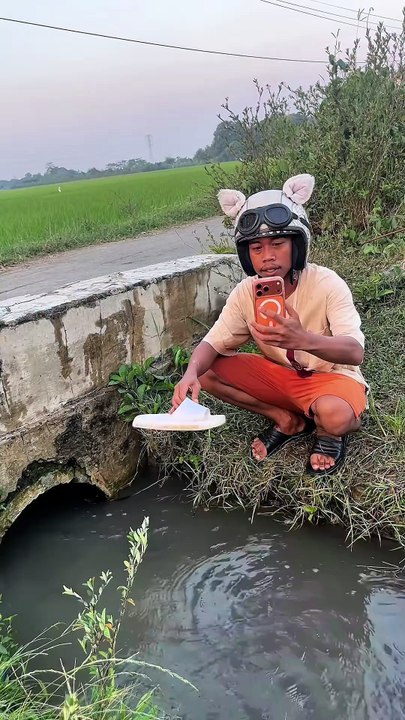 Une vidéo surprenante avec une claquette, un iPhone 17 Pro Max et un ruisseau