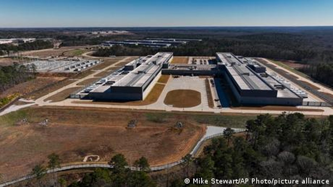 Would you like to get paid for giving energy to a data center?