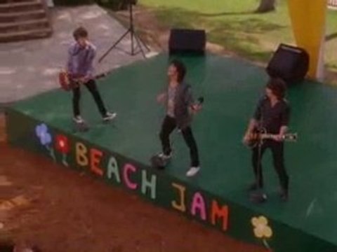 Jonas Brothers (Camp Rock)- Play My Music