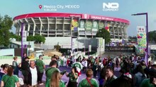 México: adeptos concentram-se no Estádio da Cidade do México antes do arranque do Mundial