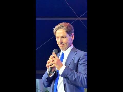 Pier Silvio Berlusconi: L'incidente? Qualcuno ha trasformato una tragedia in miracolo... - Video
