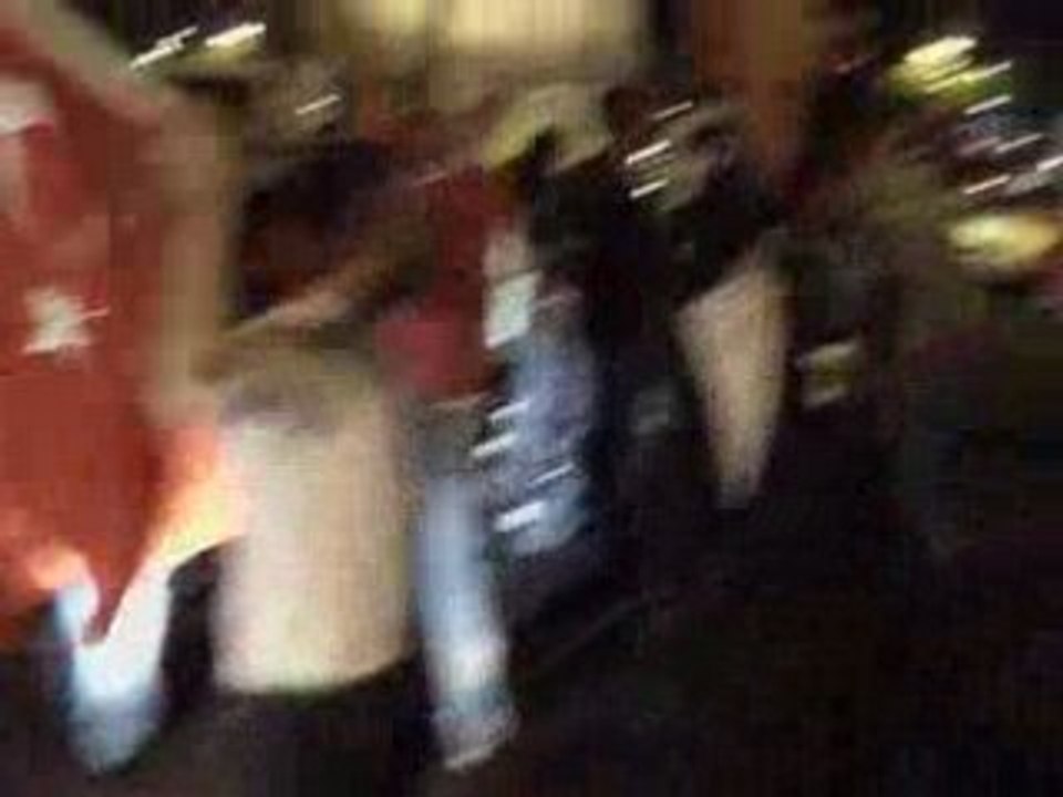 Descente champs elysée TURQUIE