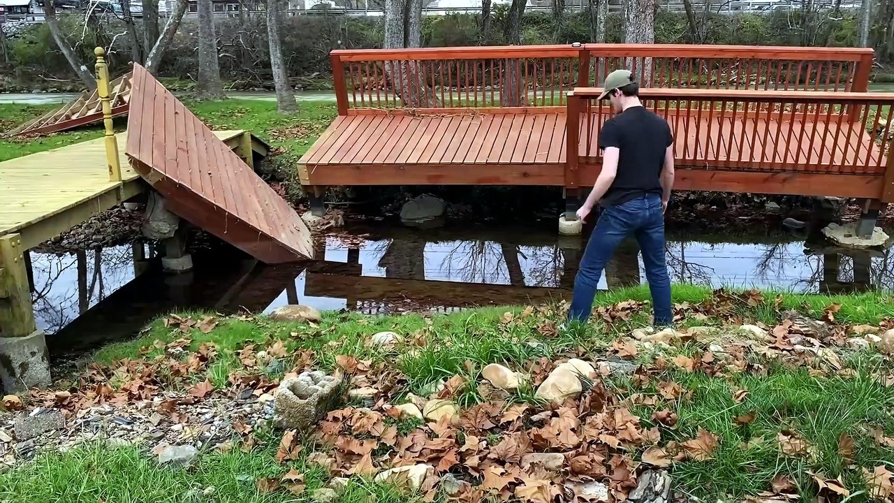 FAILS THAT ARE ABSOLUTELY UNHINGED