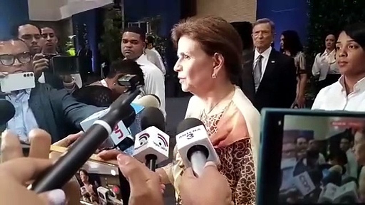 Raquel Peña asegura medidas anunciadas hoy buscan hacer frente a la crisis internacional e impulsar el crecimiento económico del país