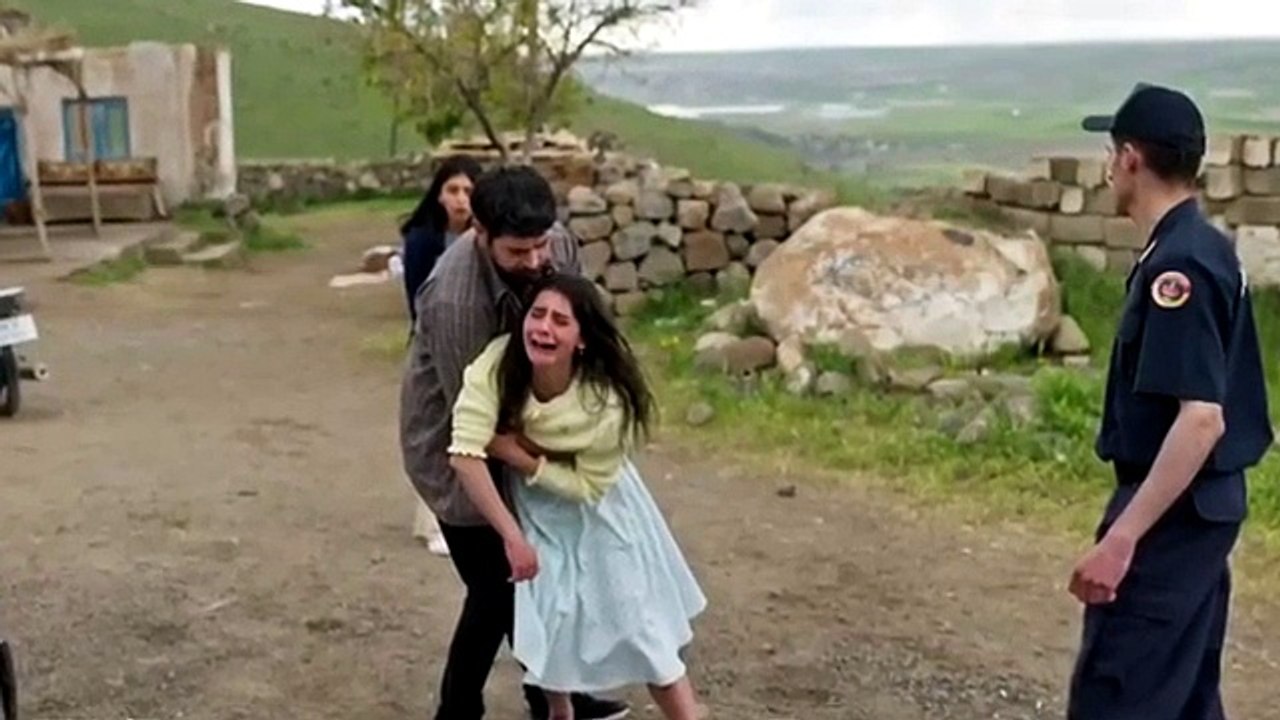 مسلسل انت من احب الحلقة 16 الاعلان 1 مترجم للعربية Sevdiğim Sensin 16.Bölüm 1.Fragmanı(360P)_1