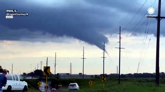'That's on the ground!' Tornado caught on camera in Illinois