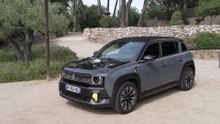 Renault 4 E-Tech electric Plein Sud Iconic Design Preview in Urban Grey