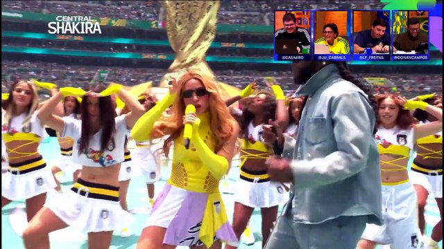 La folle rumeur qui parcourt le monde : Un sosie de Shakira aurait remplacé la chanteuse hier soir lors de la cérémonie d'ouverture de la Coupe du monde