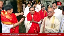 తిరుమలలో ప్రముఖుల సందడి - శ్రీవారి సేవలో రిలయన్స్ అధినేత ముఖేష్ అంబానీ