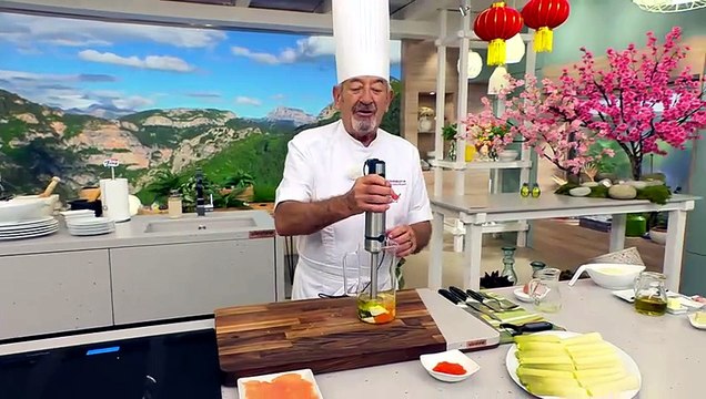 Cocina abierta de Karlos Arguiñano - Puerros cocidos con salmón ahumado y polpette con puré de patata dulce y salsa de queso