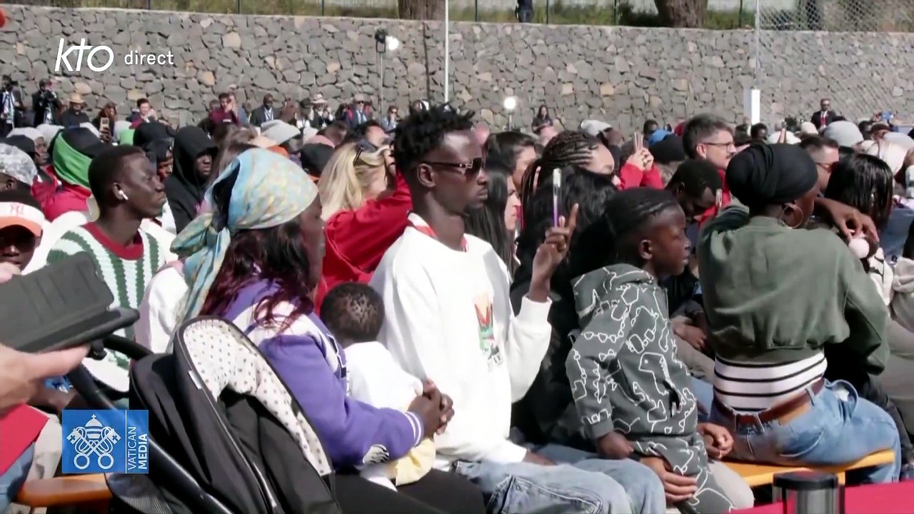 «Nous sommes tous, d'une certaine manière, des migrants», déclare le pape Léon XIV au dernier jour de son voyage en Espagne